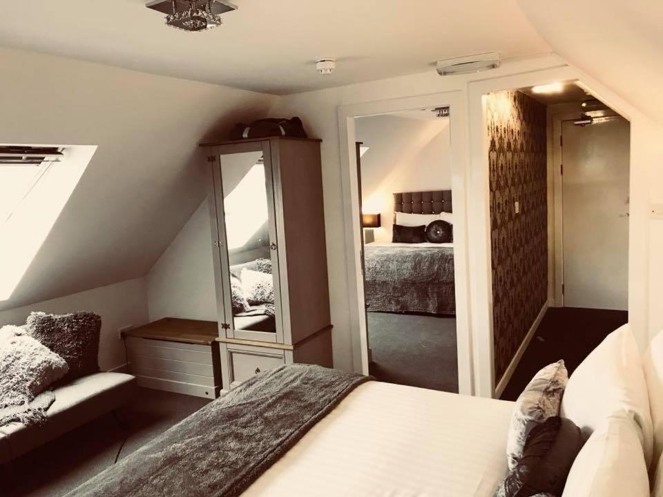The Drymen Inn Glasgow Rum bild