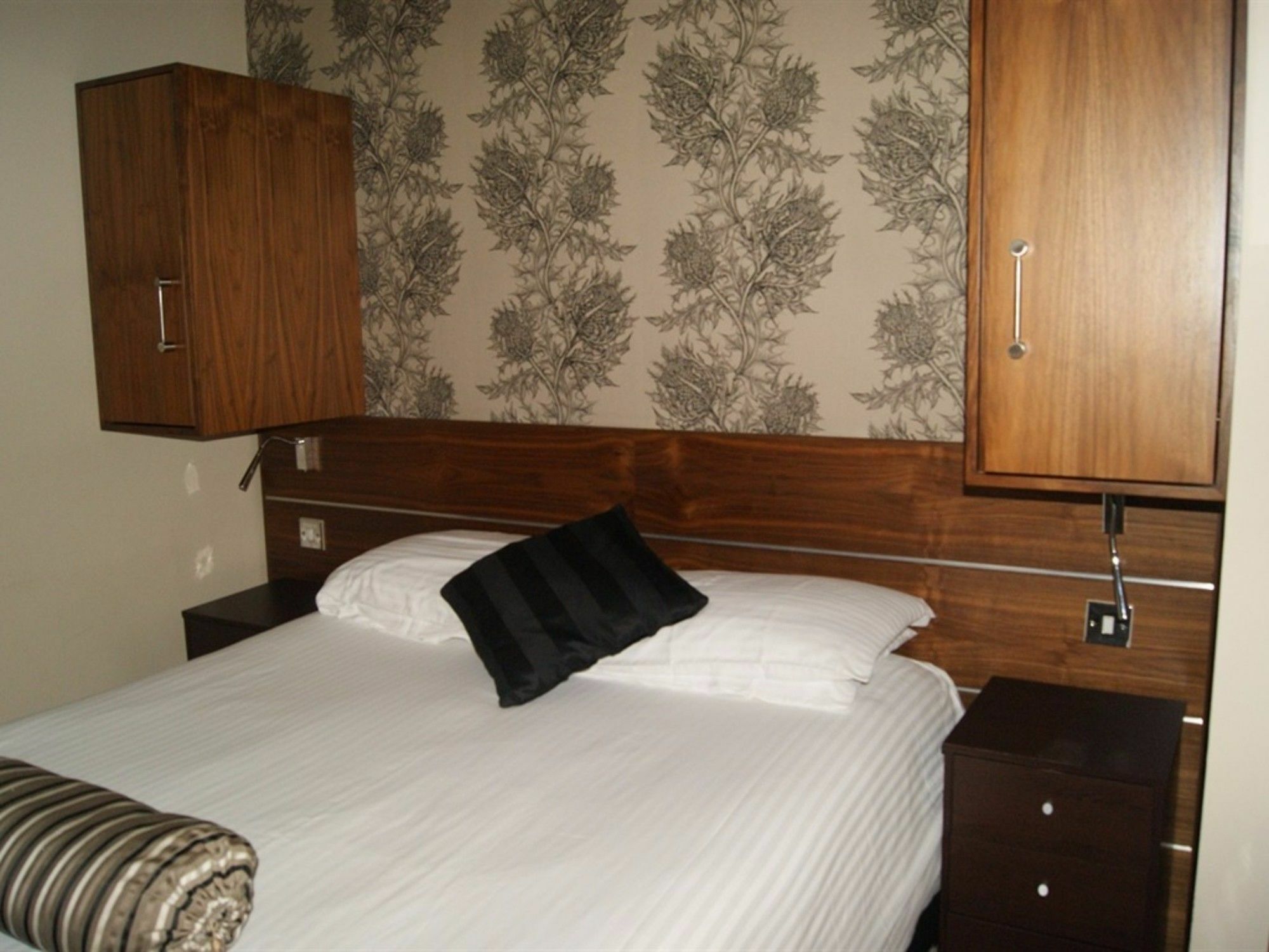The Drymen Inn Glasgow Exteriör bild